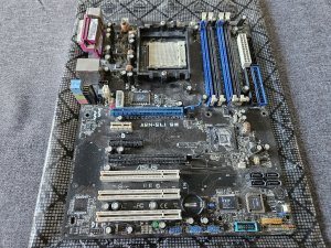 ASUS A8N-SLI SE